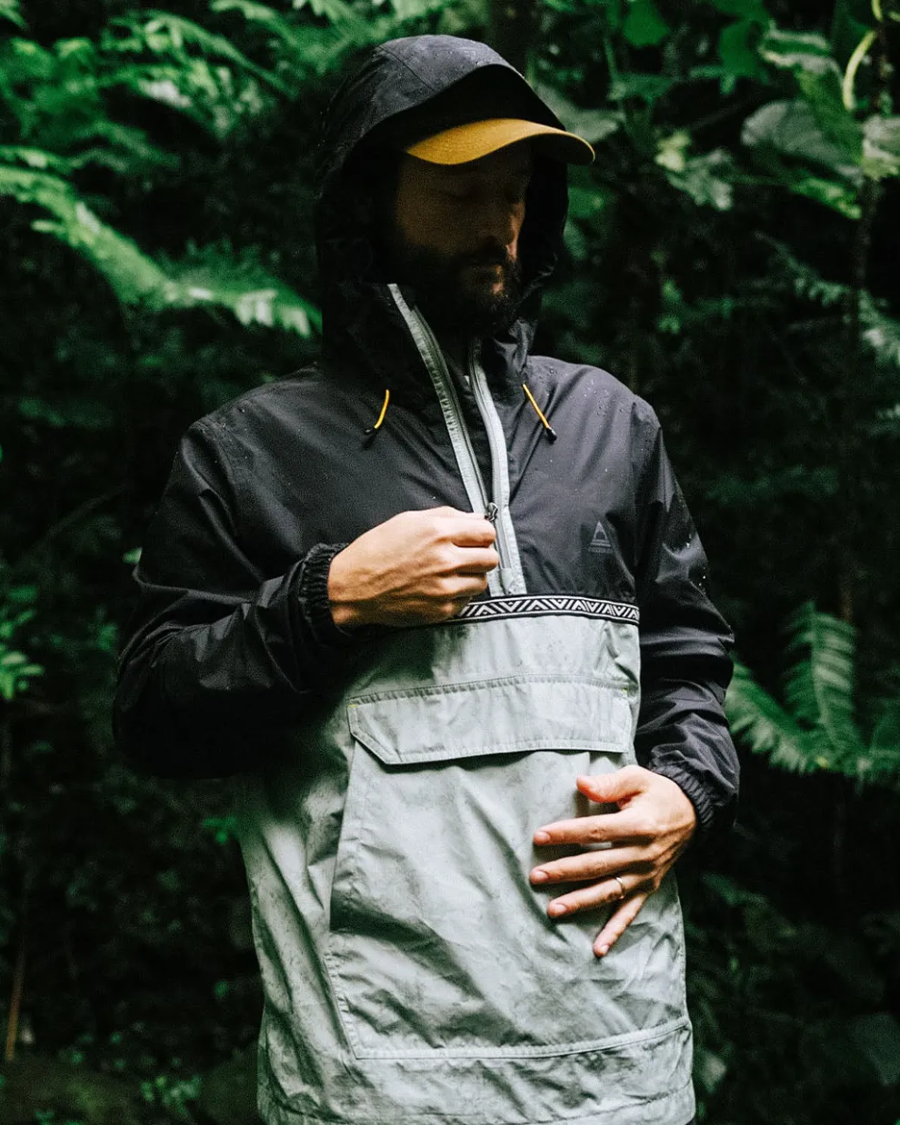 Flow 1/2 Zip Recycled Water Resistant Jacket