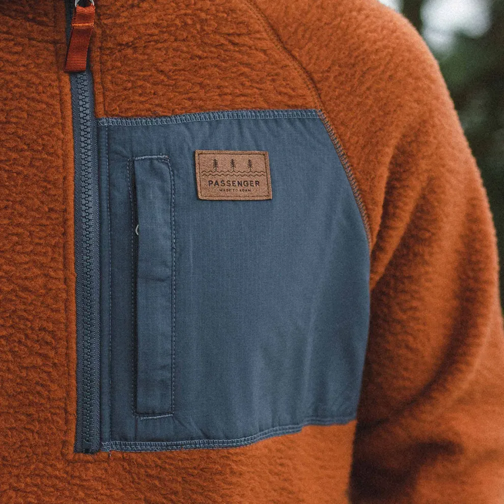 Offgrid 1/4 Zip Recycled Sherpa Fleece