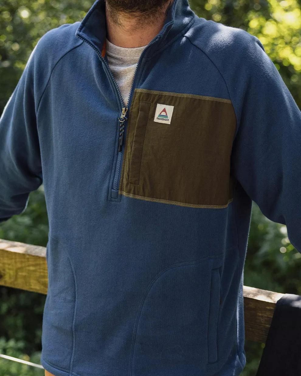 Offgrid 1/4 Zip Recycled Cotton Sweatshirt